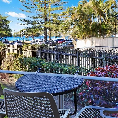 Pacific Regis Beachfront Holiday Apartments Gold Coast Extérieur photo