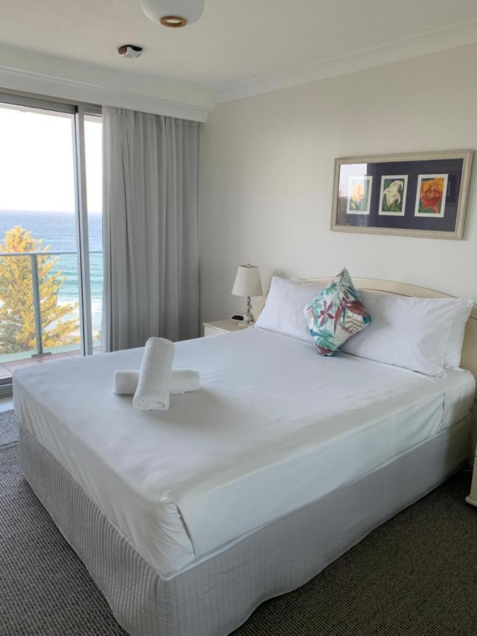 Pacific Regis Beachfront Holiday Apartments Gold Coast Extérieur photo
