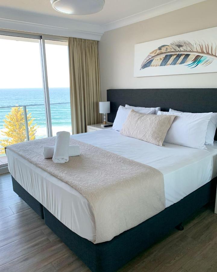 Pacific Regis Beachfront Holiday Apartments Gold Coast Extérieur photo