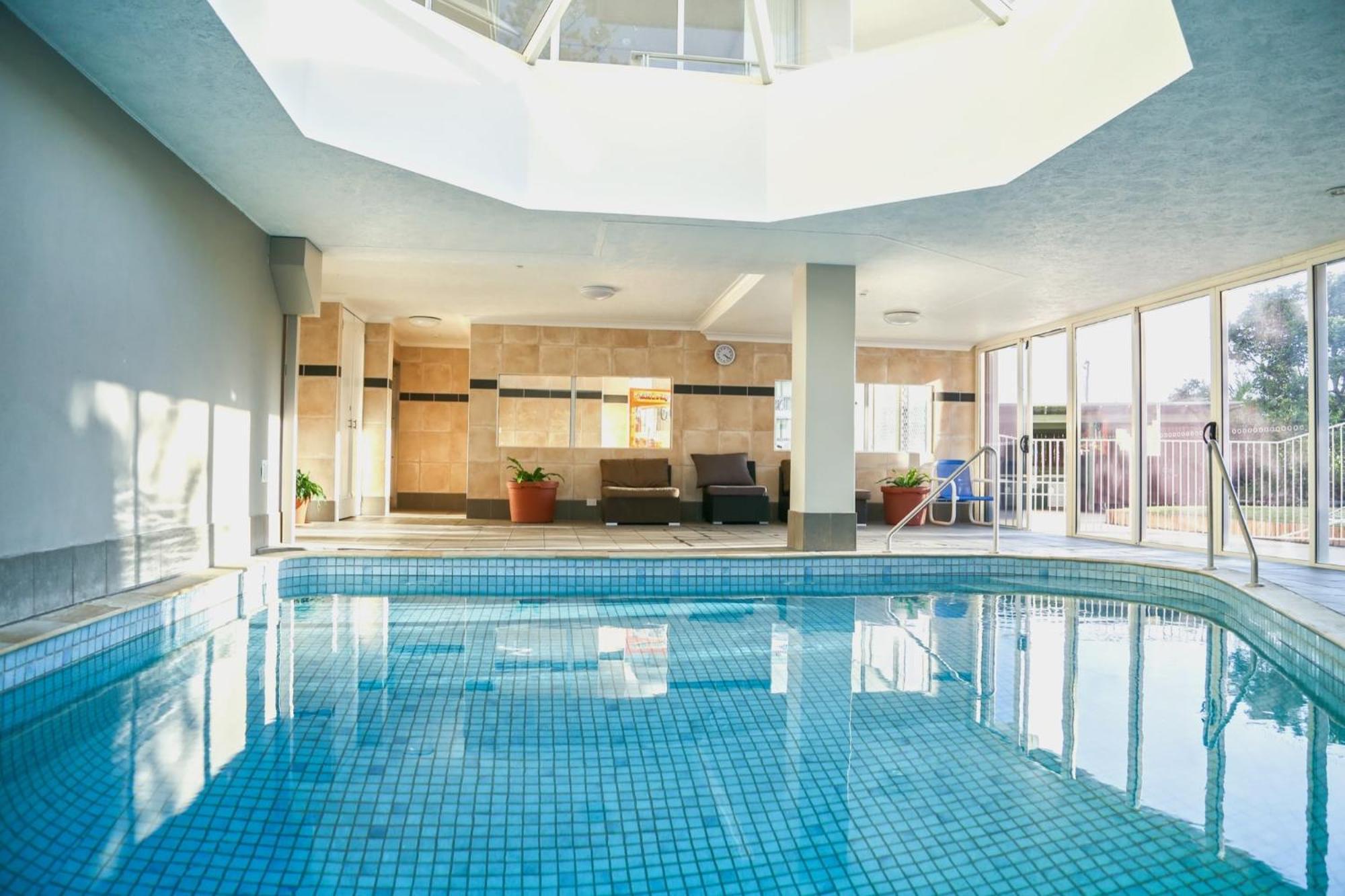 Pacific Regis Beachfront Holiday Apartments Gold Coast Extérieur photo