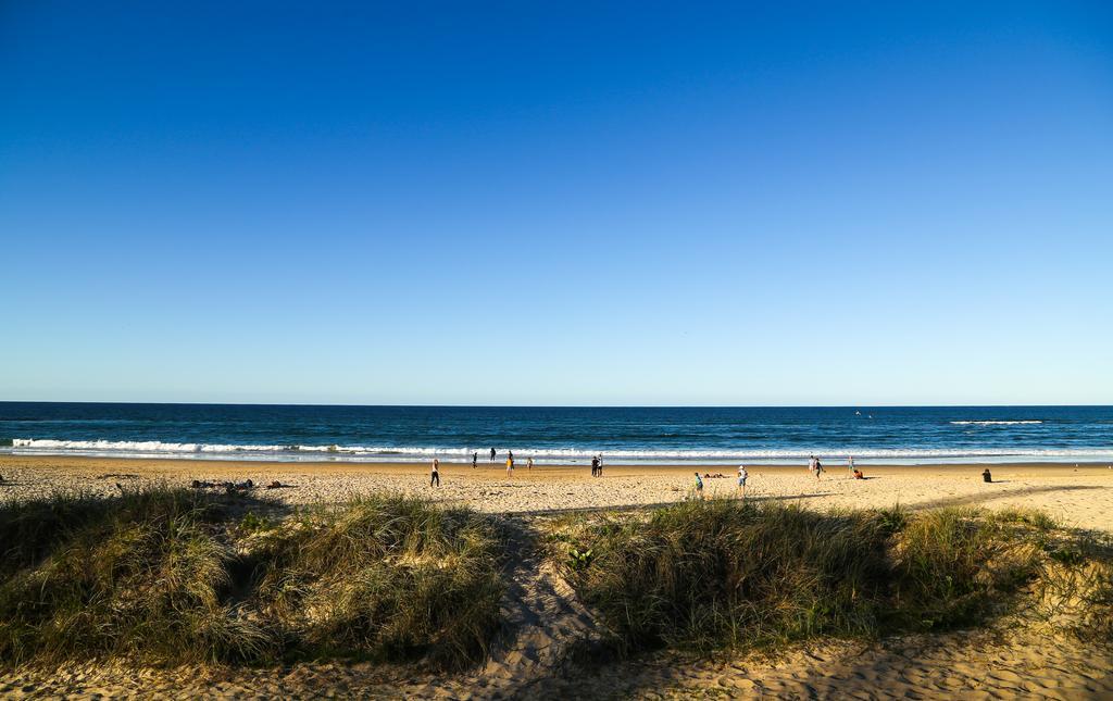 Pacific Regis Beachfront Holiday Apartments Gold Coast Extérieur photo