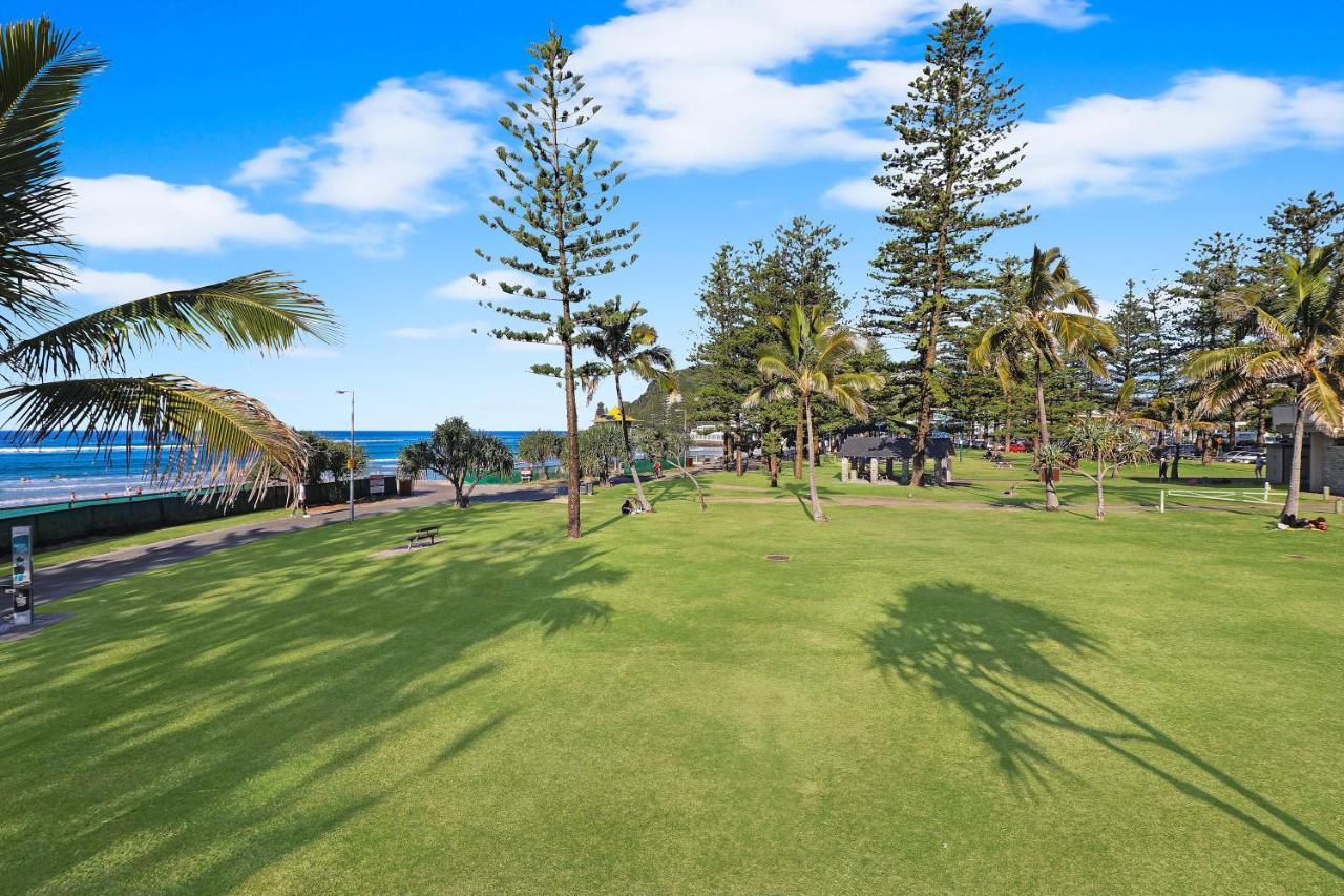 Pacific Regis Beachfront Holiday Apartments Gold Coast Extérieur photo