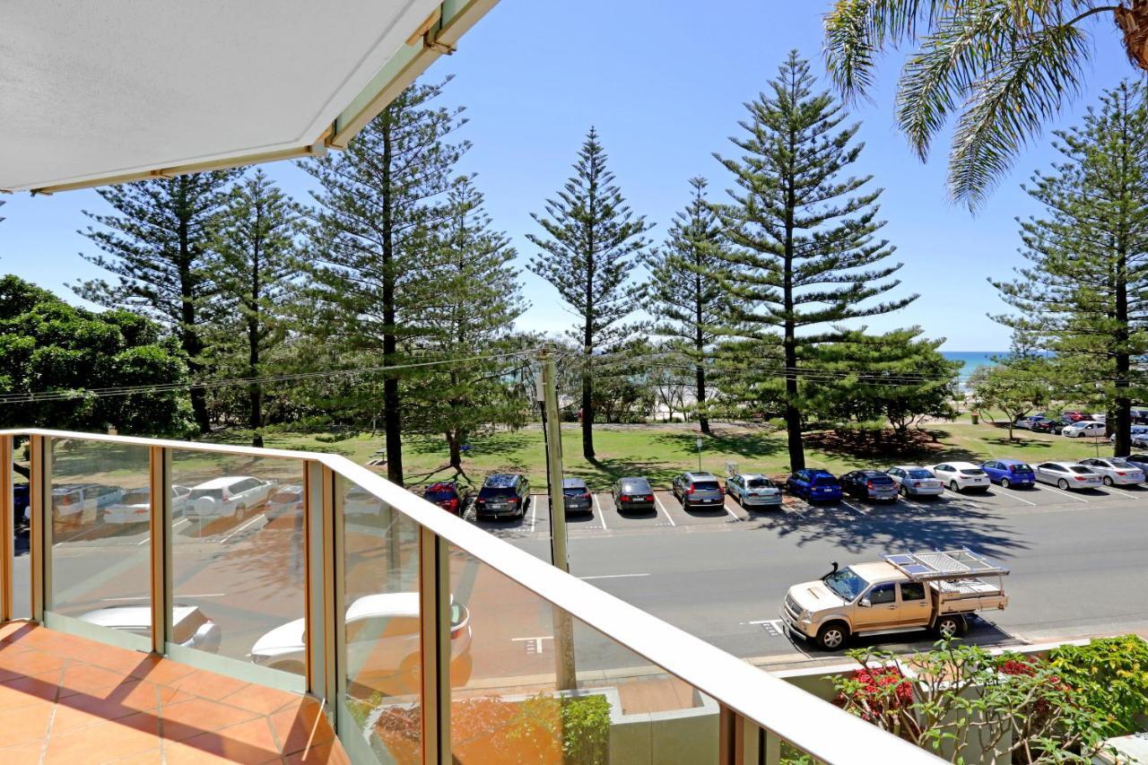Pacific Regis Beachfront Holiday Apartments Gold Coast Chambre photo